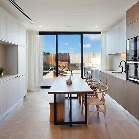 Minthis Resort Tsadha 외부 사진 A kitchen in a typical apartment