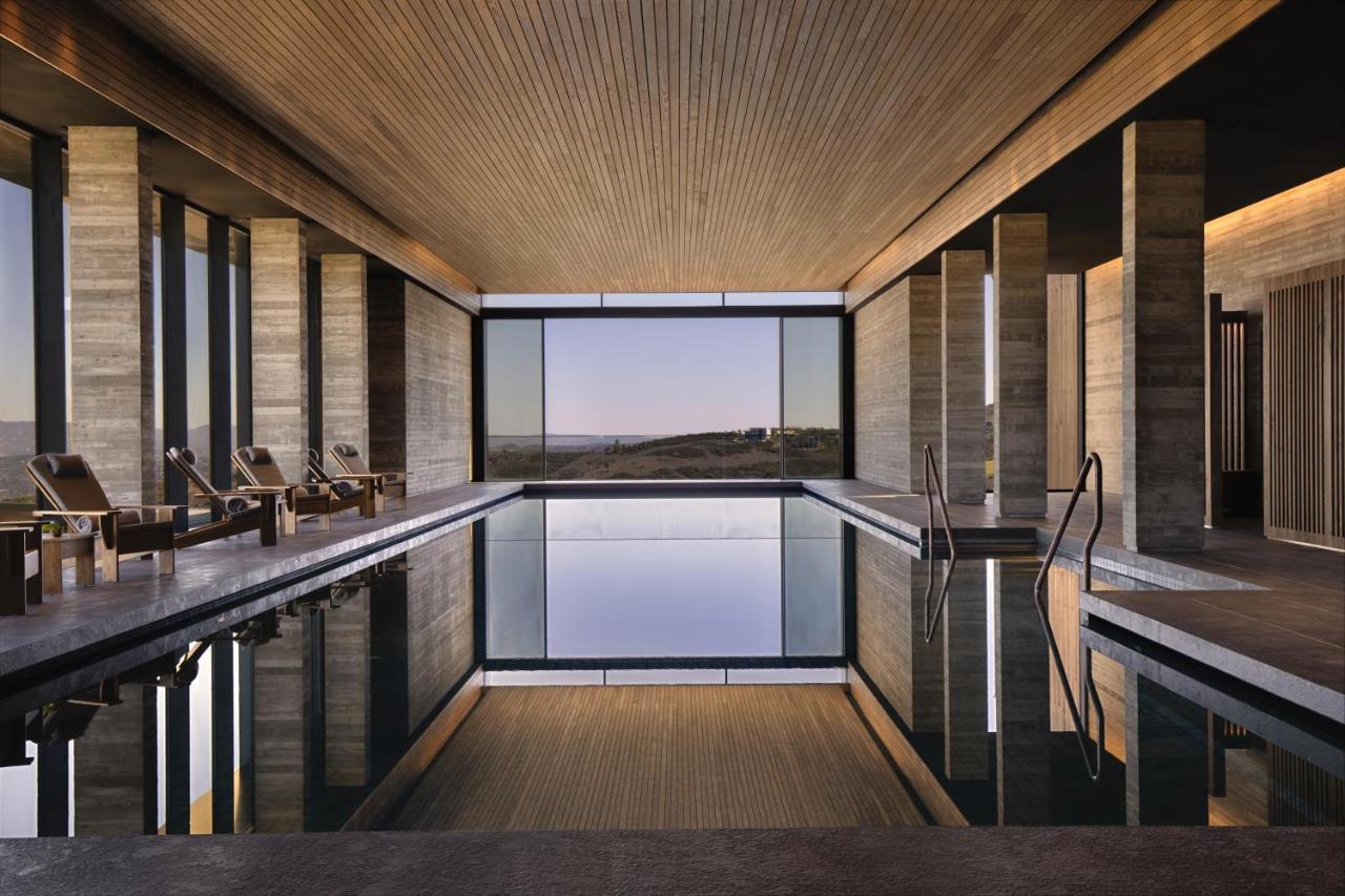 Minthis Resort Tsadha 외부 사진 The spa at The Lodge at Blue Sky
