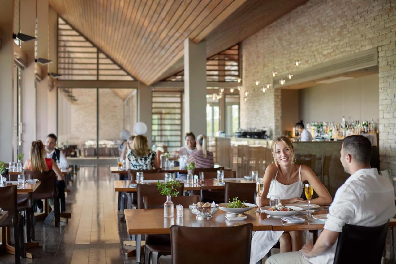 Minthis Resort Tsadha 외부 사진 The restaurant