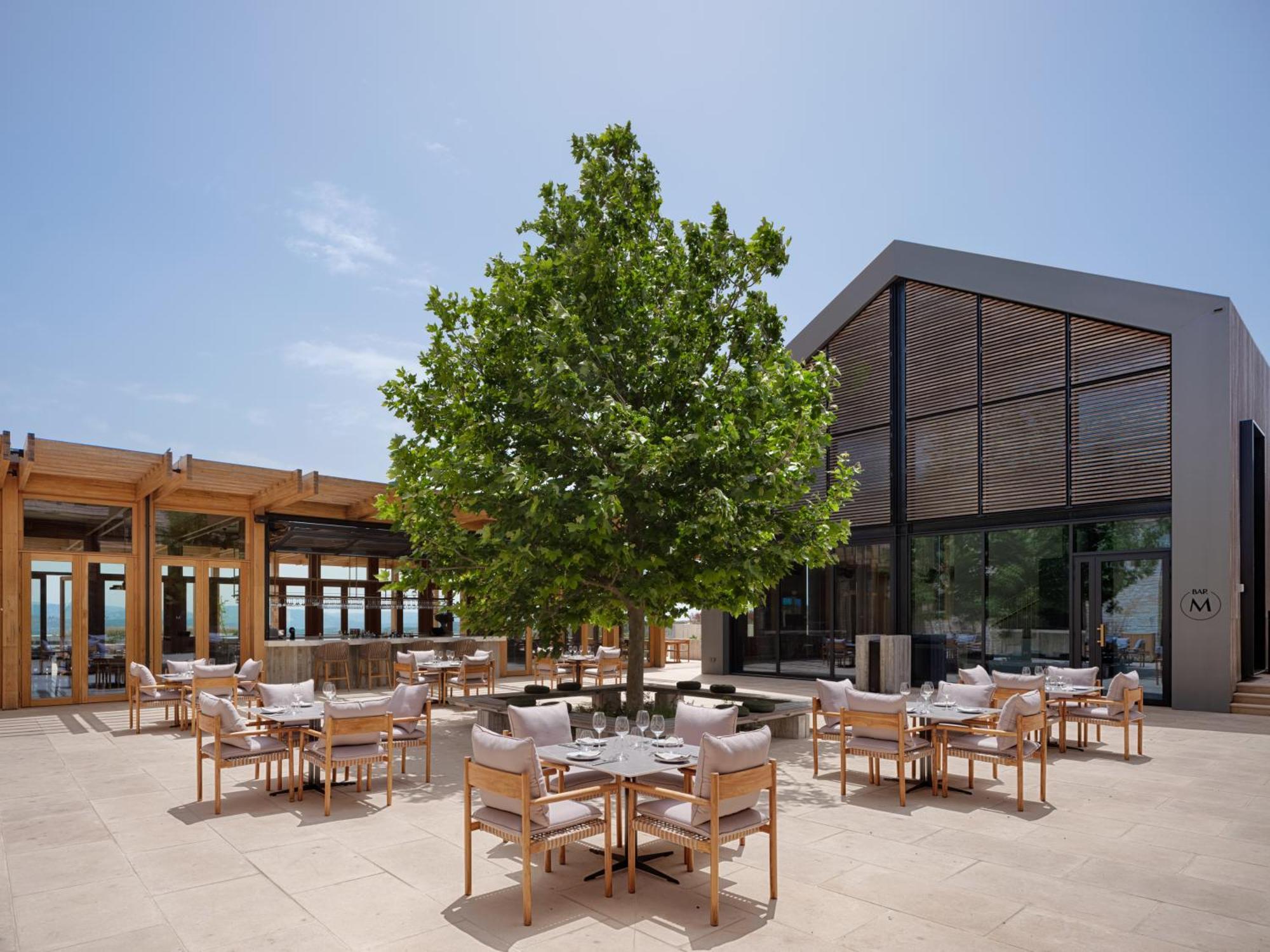 Minthis Resort Tsadha 외부 사진 The restaurant